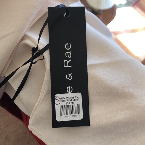 Doe & Rae Cream Blouse - Picture 7 of 7